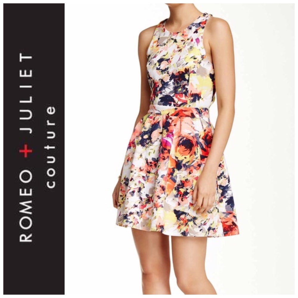 NWT Romeo+Juliet Couture Floral Cutout Back Dress